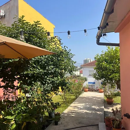 Quinta Rosas - 500m Away Holiday home *