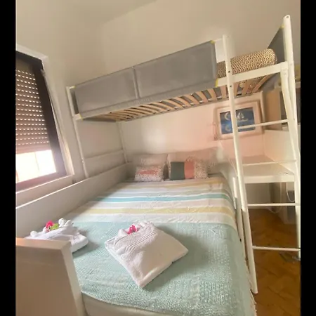 Quinta Rosas - 500m Away Holiday home Figueira da Foz
