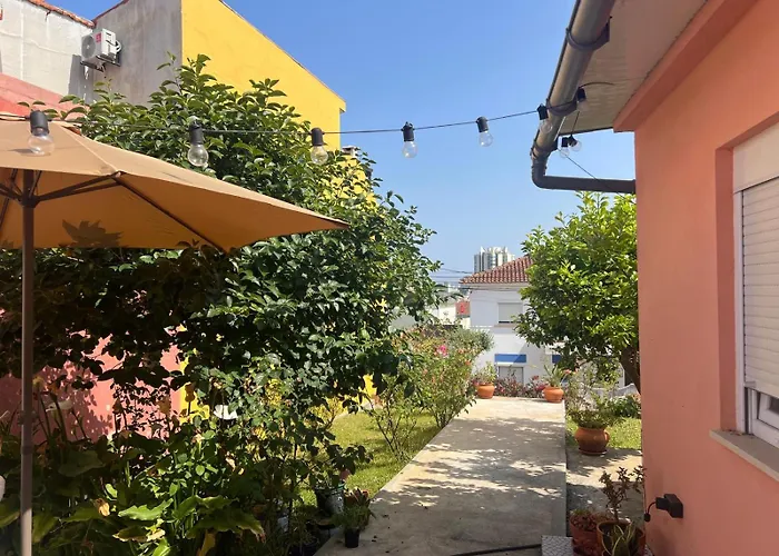 Cantinho Rosas - 500m Away Casa de Férias *